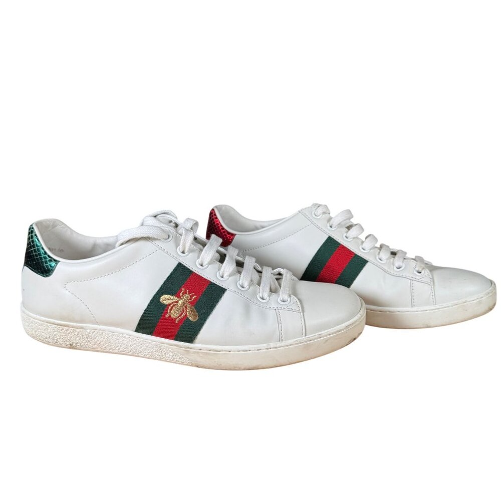 Gucci White Leather Low-Top Sneakers with Green and Red Stripe and Gold Bee